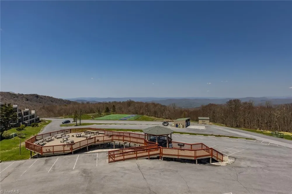 301 Pinnacle Inn Road #2116 Beech Mountain, NC 28604
