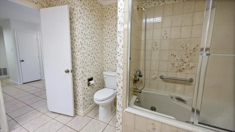 5850 Westhaven Drive Fort Worth, TX 76132