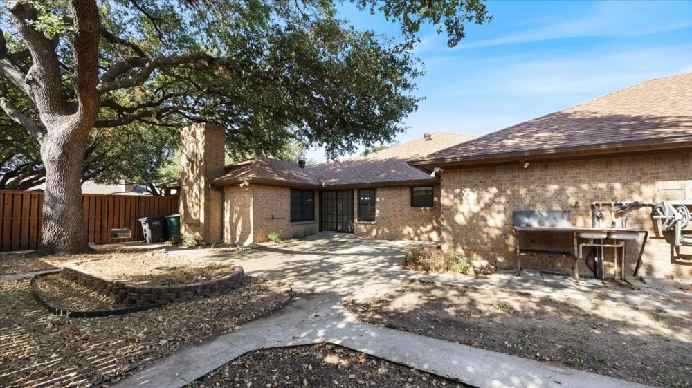 5850 Westhaven Drive Fort Worth, TX 76132