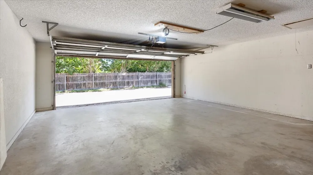 5850 Westhaven Drive Fort Worth, TX 76132