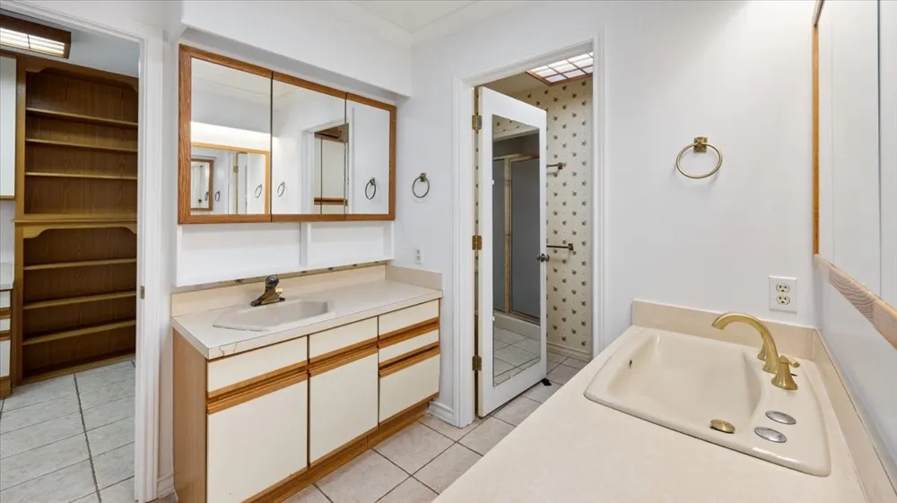 5850 Westhaven Drive Fort Worth, TX 76132
