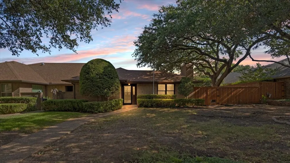 5850 Westhaven Drive Fort Worth, TX 76132