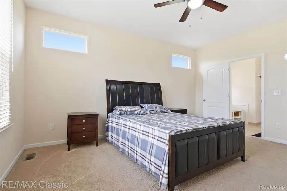 36945 Everett Drive Westland City, MI 48185