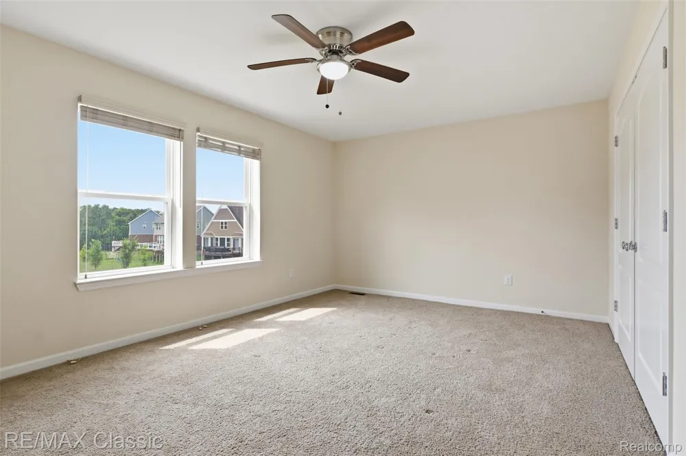 36945 Everett Drive Westland City, MI 48185
