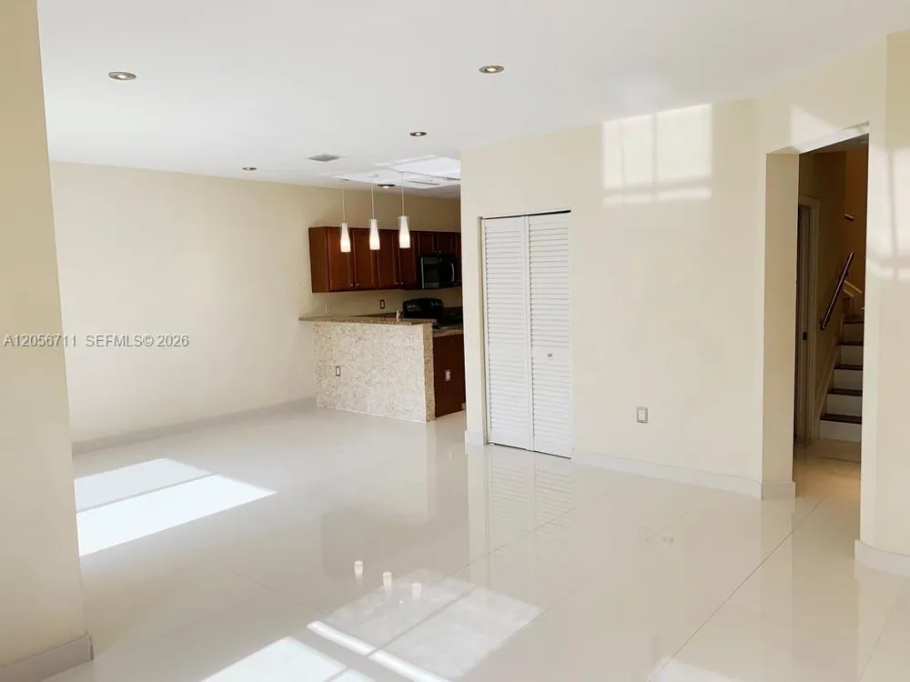 8800 NW 97th Ave #204 Doral, FL 33178