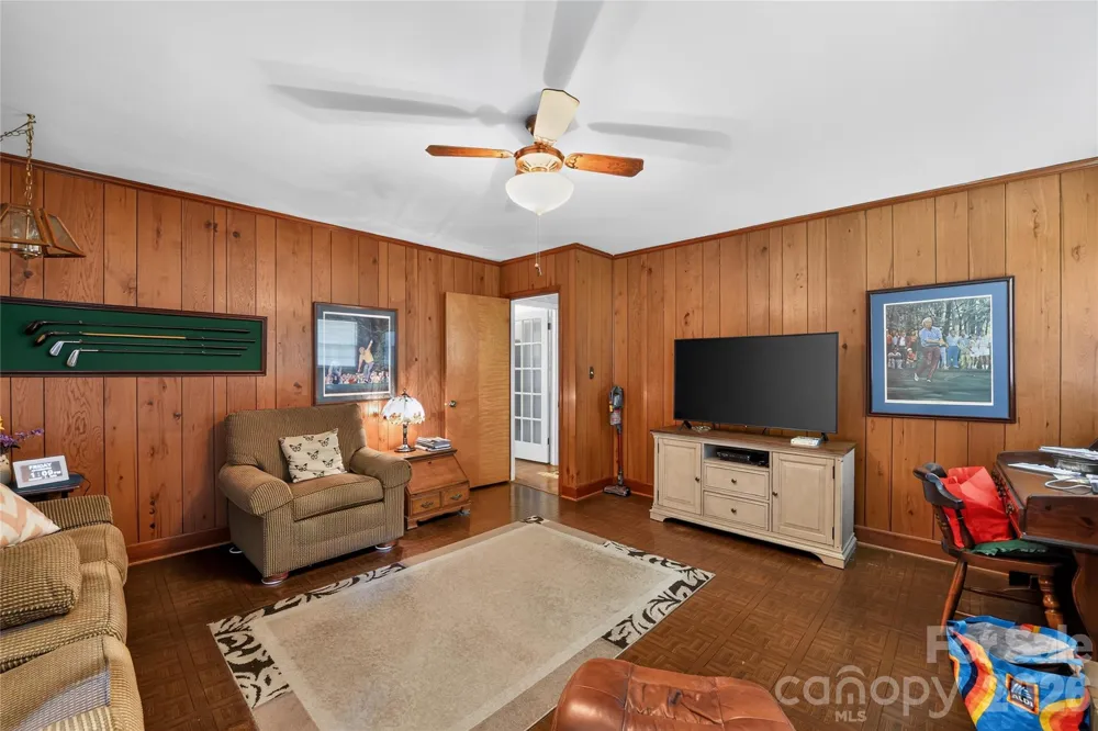 1311 Cambridge Street Gastonia, NC 28054