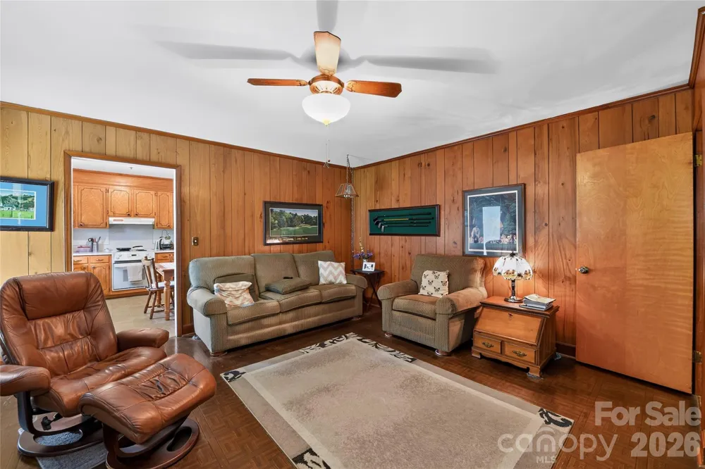 1311 Cambridge Street Gastonia, NC 28054
