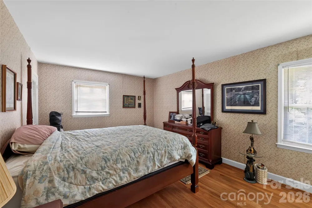 1311 Cambridge Street Gastonia, NC 28054
