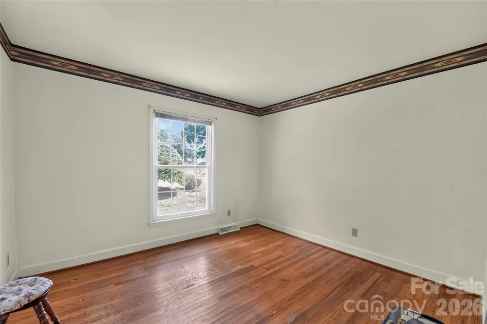 1311 Cambridge Street Gastonia, NC 28054