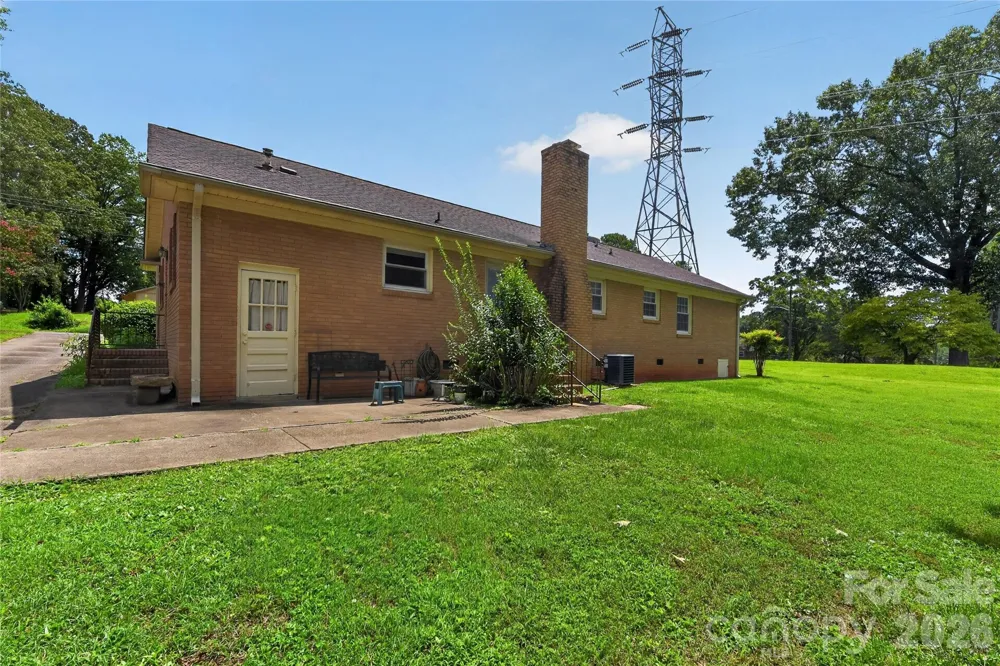1311 Cambridge Street Gastonia, NC 28054