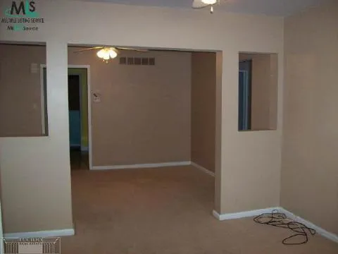 17444 IVANHOE STREET Roseville City, MI 48066