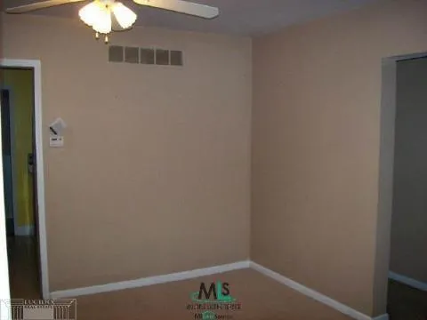 17444 IVANHOE STREET Roseville City, MI 48066