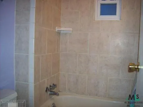 17444 IVANHOE STREET Roseville City, MI 48066