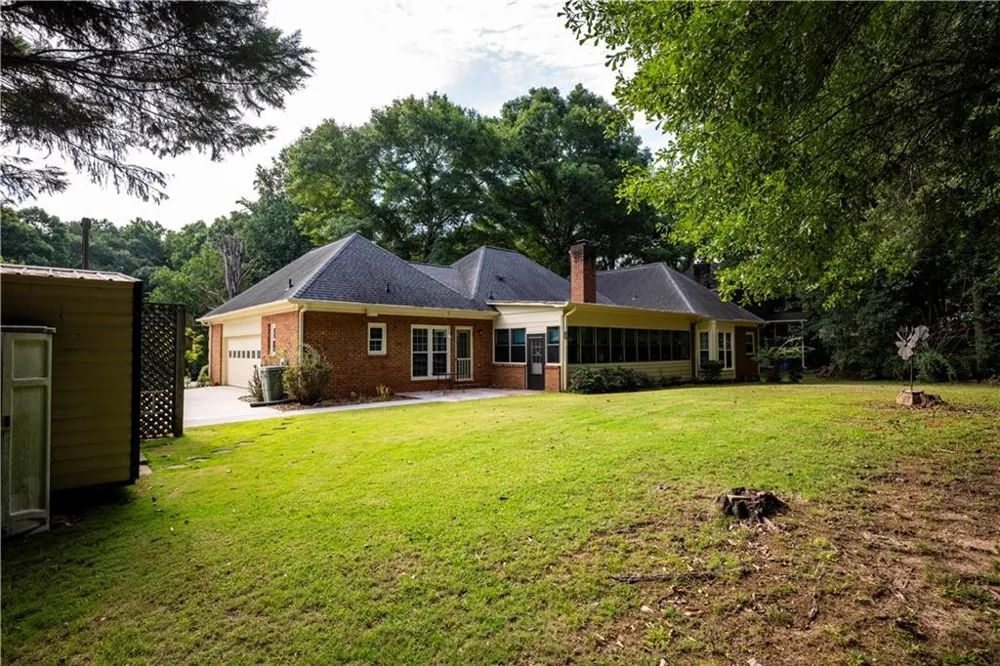 341 Chesterfield Road Bogart, GA 30622