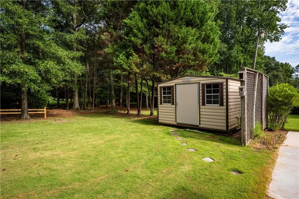 341 Chesterfield Road Bogart, GA 30622