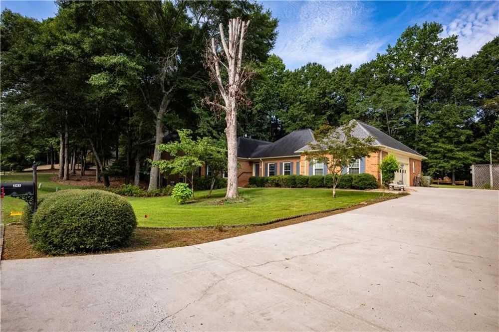 341 Chesterfield Road Bogart, GA 30622