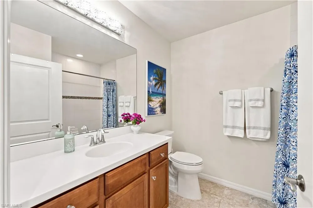 15145 Palmer Lake Circle #103 Naples, FL 34109