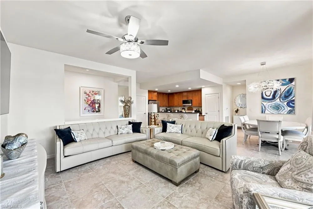 15145 Palmer Lake Circle #103 Naples, FL 34109
