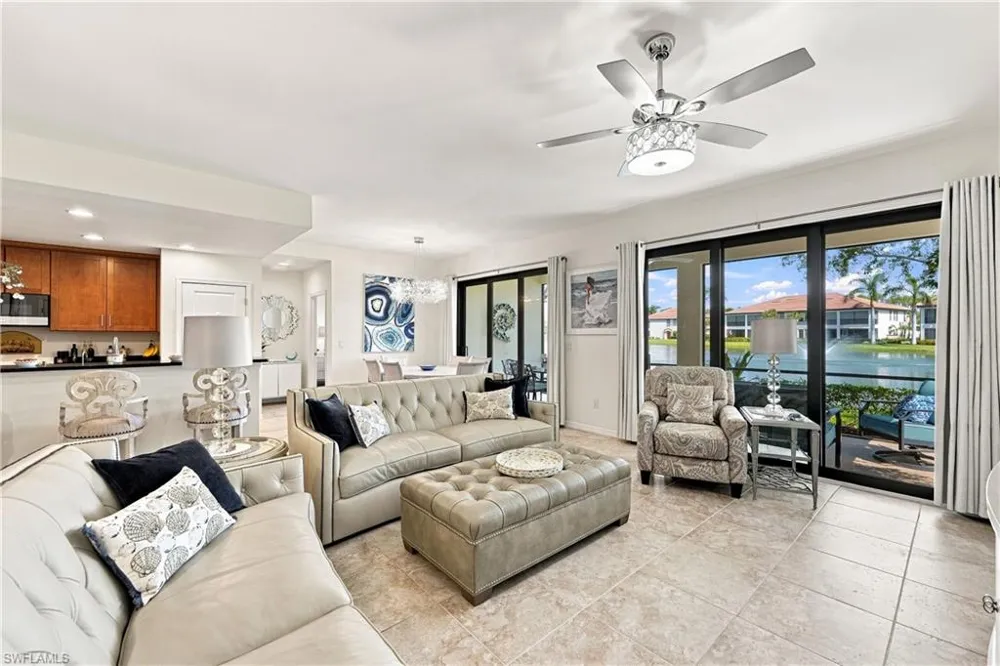 15145 Palmer Lake Circle #103 Naples, FL 34109