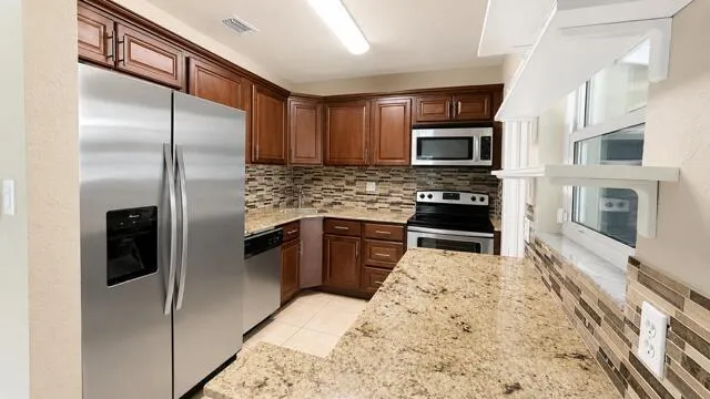 716 SW 19th Street Fort Lauderdale, FL 33315