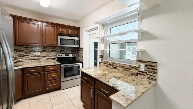 716 SW 19th Street Fort Lauderdale, FL 33315