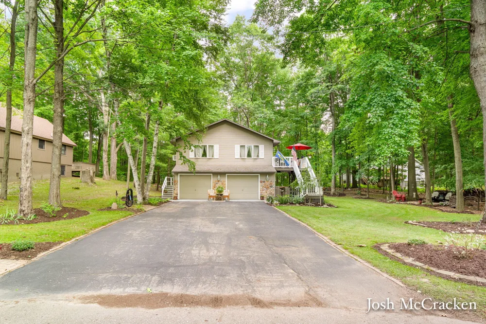 11339 Alpine Road Morton Township, MI 49346