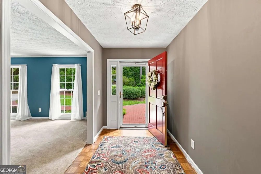 1599 Rangewood DR SW Lilburn, GA 30047