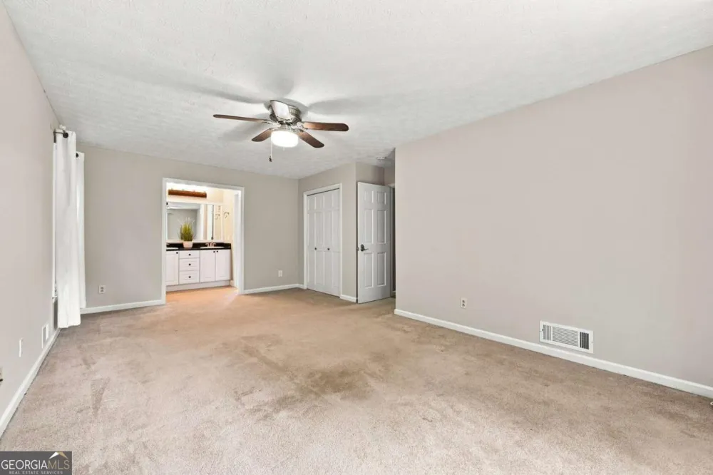 1599 Rangewood DR SW Lilburn, GA 30047