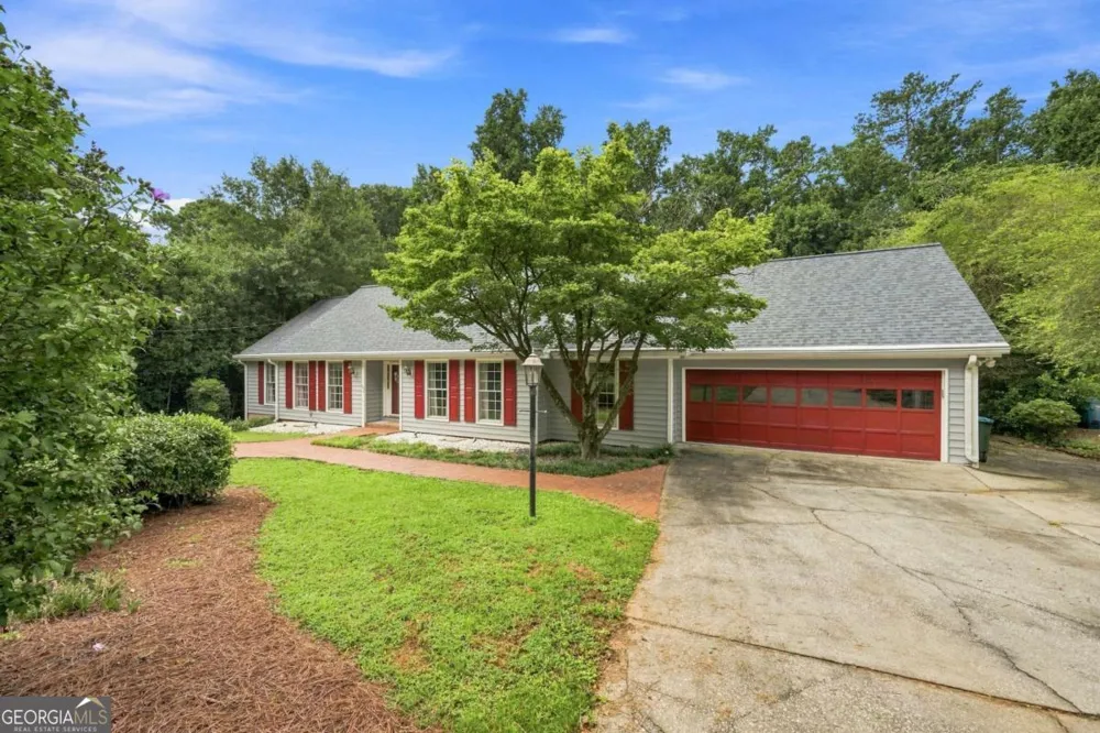 1599 Rangewood DR SW Lilburn, GA 30047