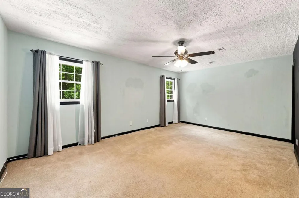 1599 Rangewood DR SW Lilburn, GA 30047