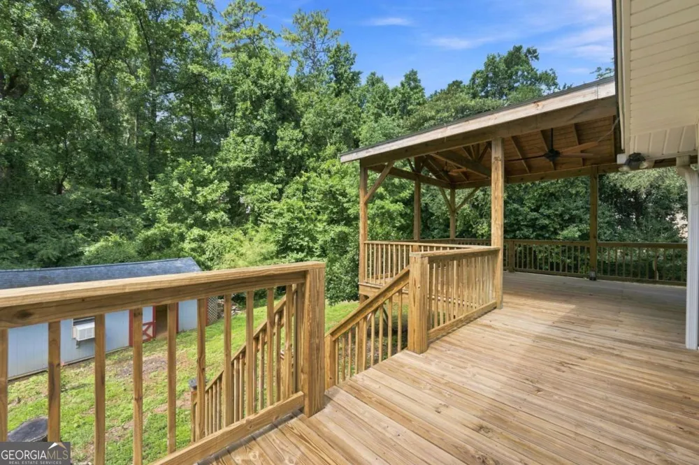 1599 Rangewood DR SW Lilburn, GA 30047