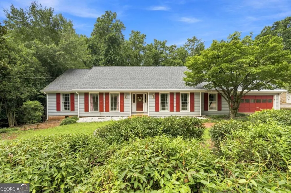 1599 Rangewood DR SW Lilburn, GA 30047