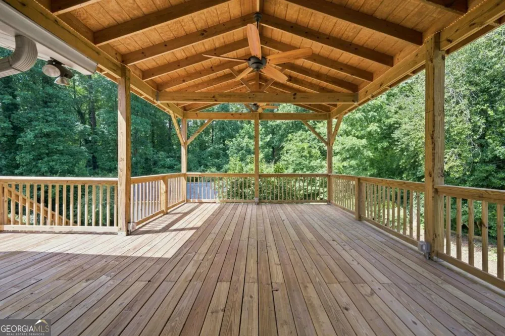 1599 Rangewood DR SW Lilburn, GA 30047