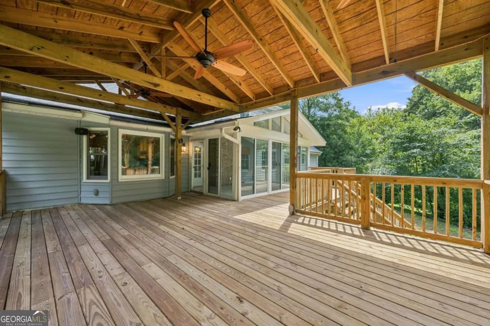 1599 Rangewood DR SW Lilburn, GA 30047