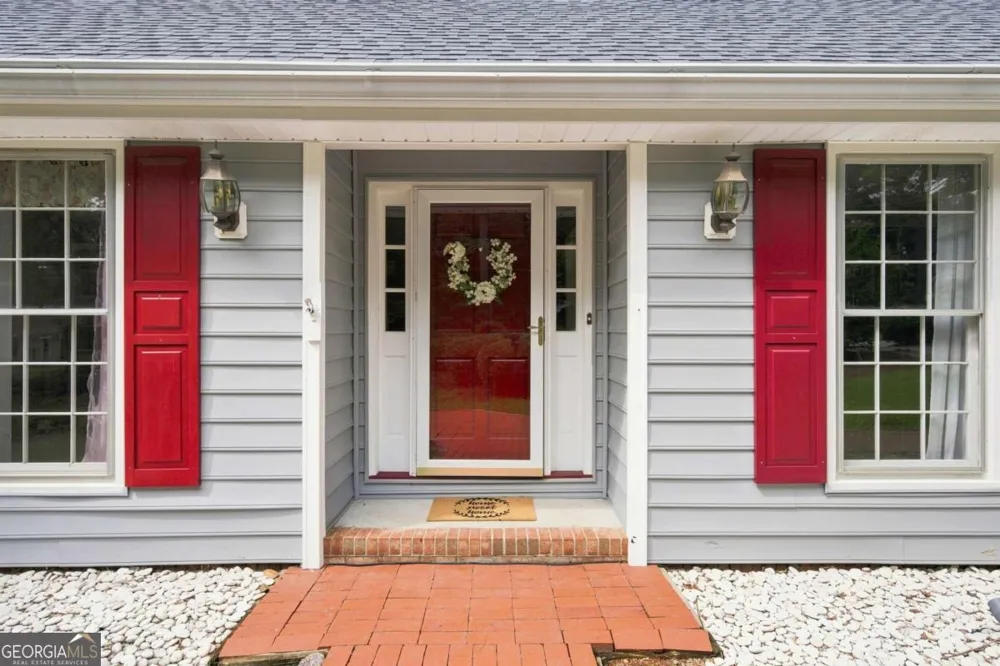 1599 Rangewood DR SW Lilburn, GA 30047