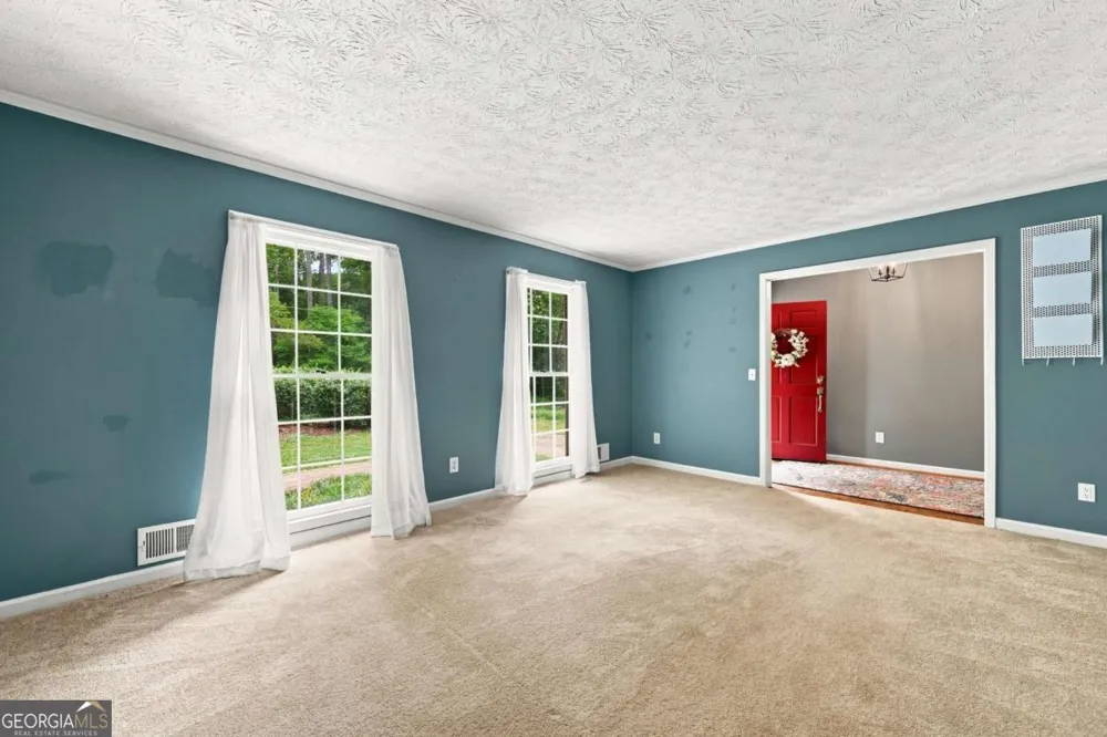 1599 Rangewood DR SW Lilburn, GA 30047