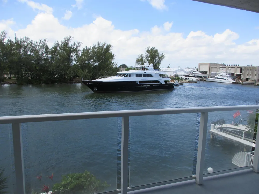1401 Riverside Drive #307 Pompano Beach, FL 33062