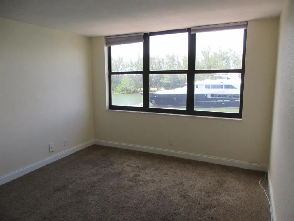 1401 Riverside Drive #307 Pompano Beach, FL 33062