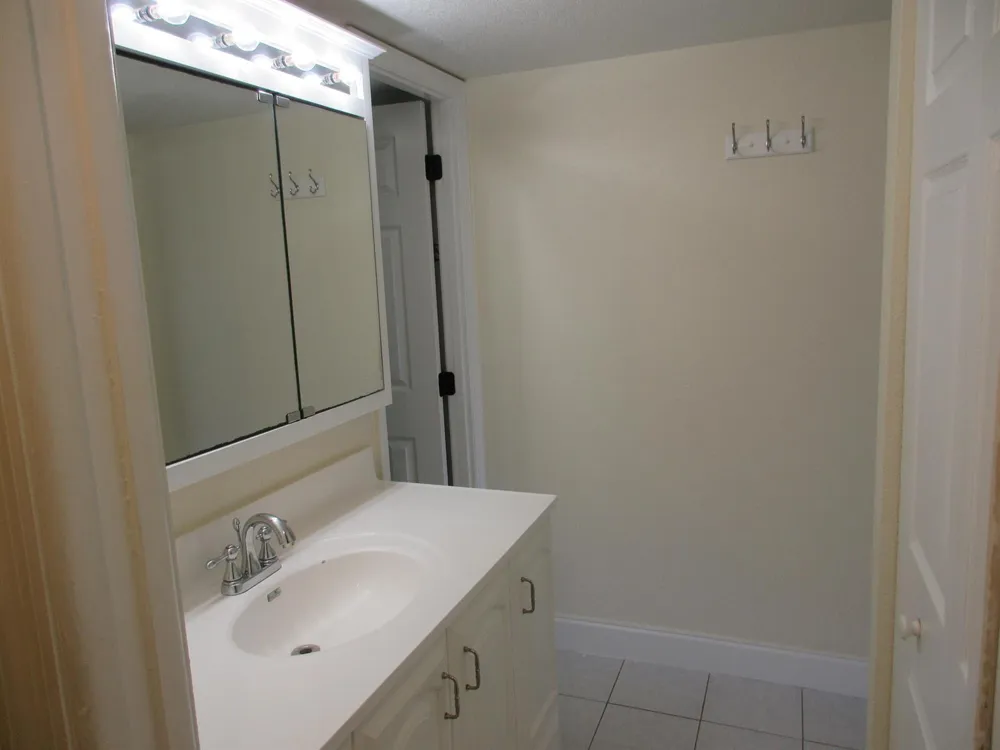 1401 Riverside Drive #307 Pompano Beach, FL 33062
