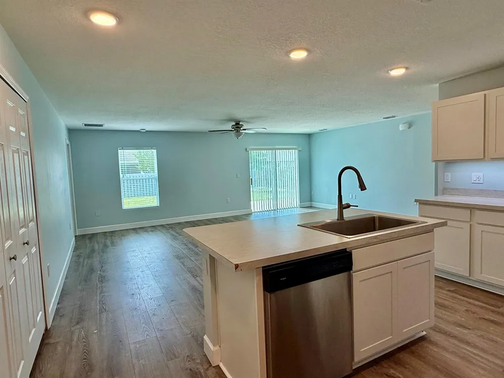 692 SW Hamberland Avenue Port St. Lucie, FL 34953