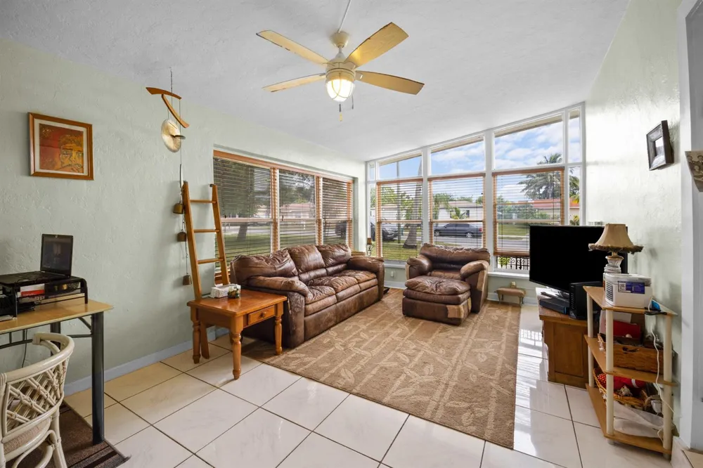 642 W OCEAN Boynton Beach, FL 33426