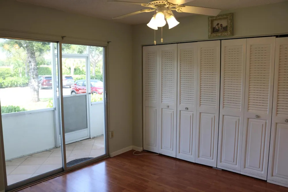 554 Mansfield Boca Raton, FL 33434