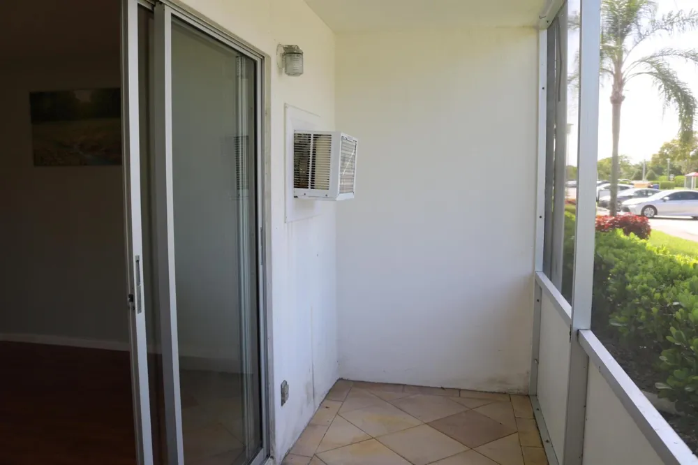 554 Mansfield Boca Raton, FL 33434
