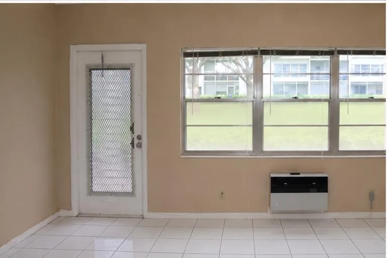 554 Mansfield Boca Raton, FL 33434