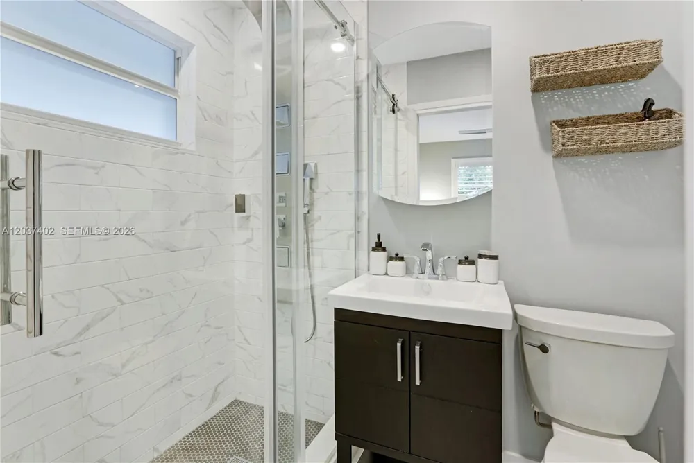 424 NE 27th Dr Wilton Manors, FL 33334