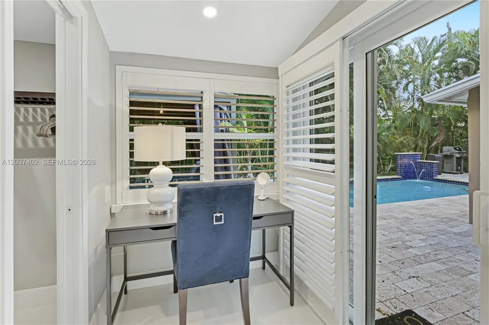 424 NE 27th Dr Wilton Manors, FL 33334