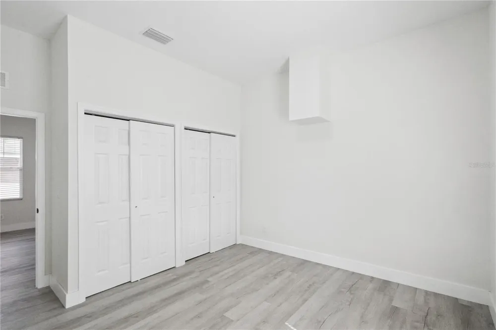 207 AVENUE E SE Winter Haven, FL 33880