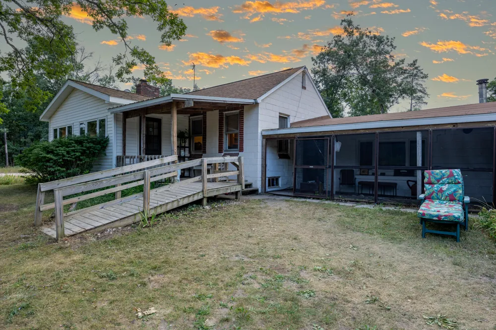 3985 S Peacock Trail Baldwin, MI 49304