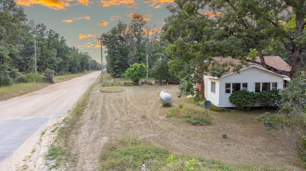3985 S Peacock Trail Baldwin, MI 49304