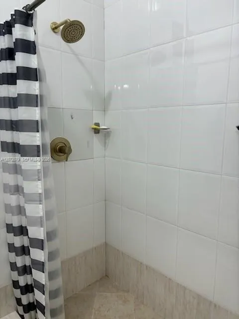 15234 SW 140th St Miami, FL 33196